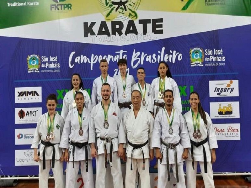 Atletas têm participação brilhante no Campeonato Brasileiro de Karatê